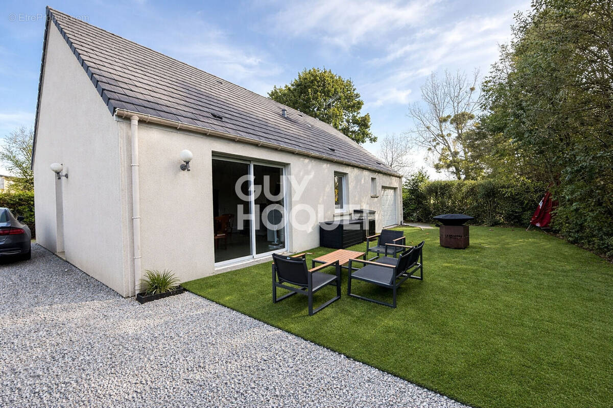 Maison à BEAUVOIR