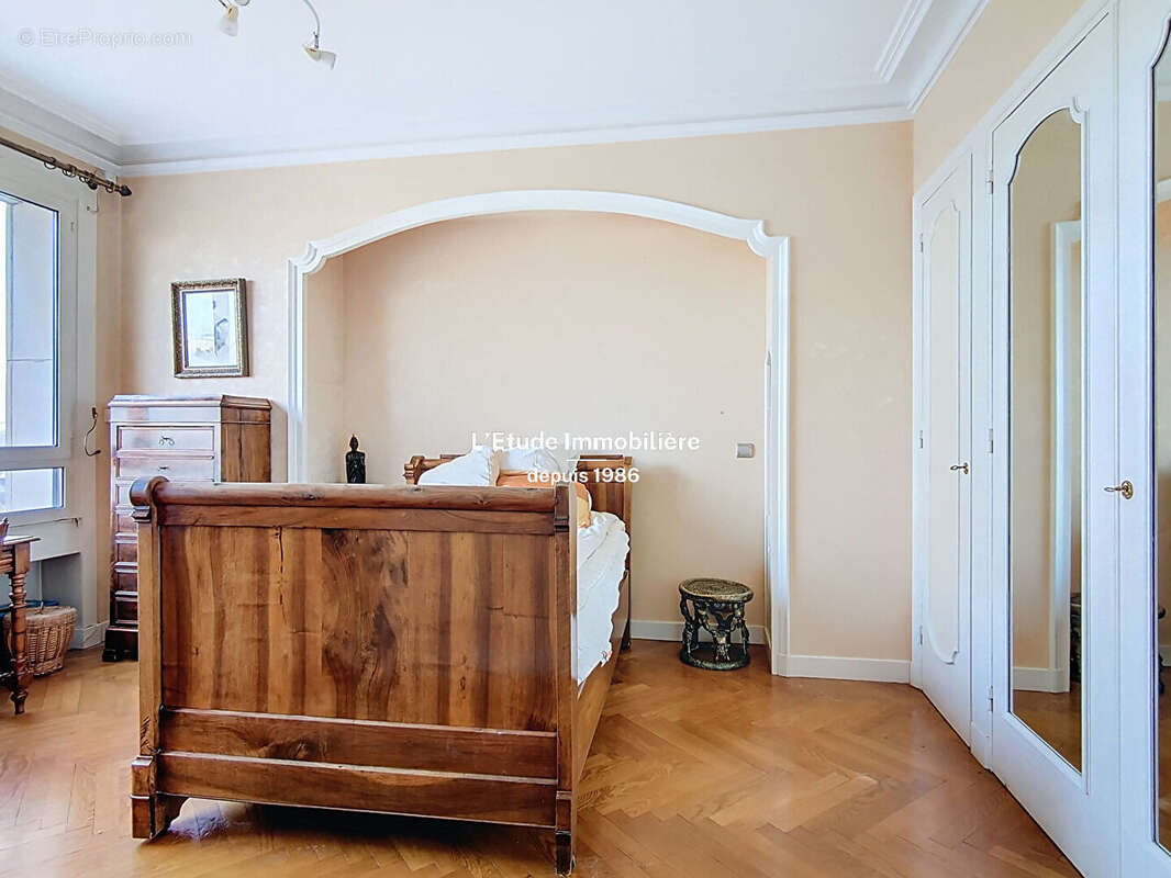 Appartement à LYON-6E