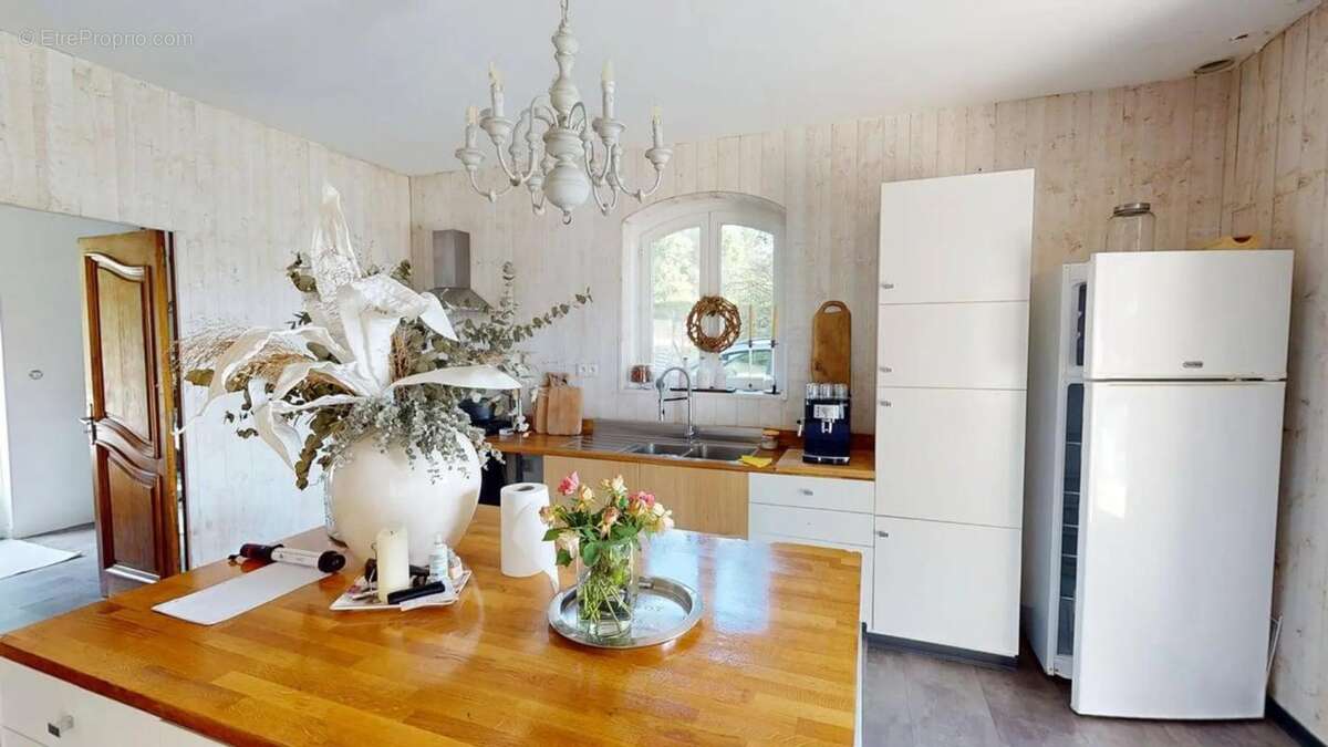 Maison à FOUQUEBRUNE