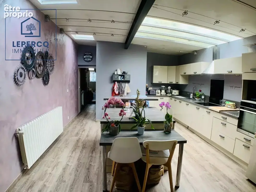 Maison en pierre 6 pièces de 151 m² - photo 8