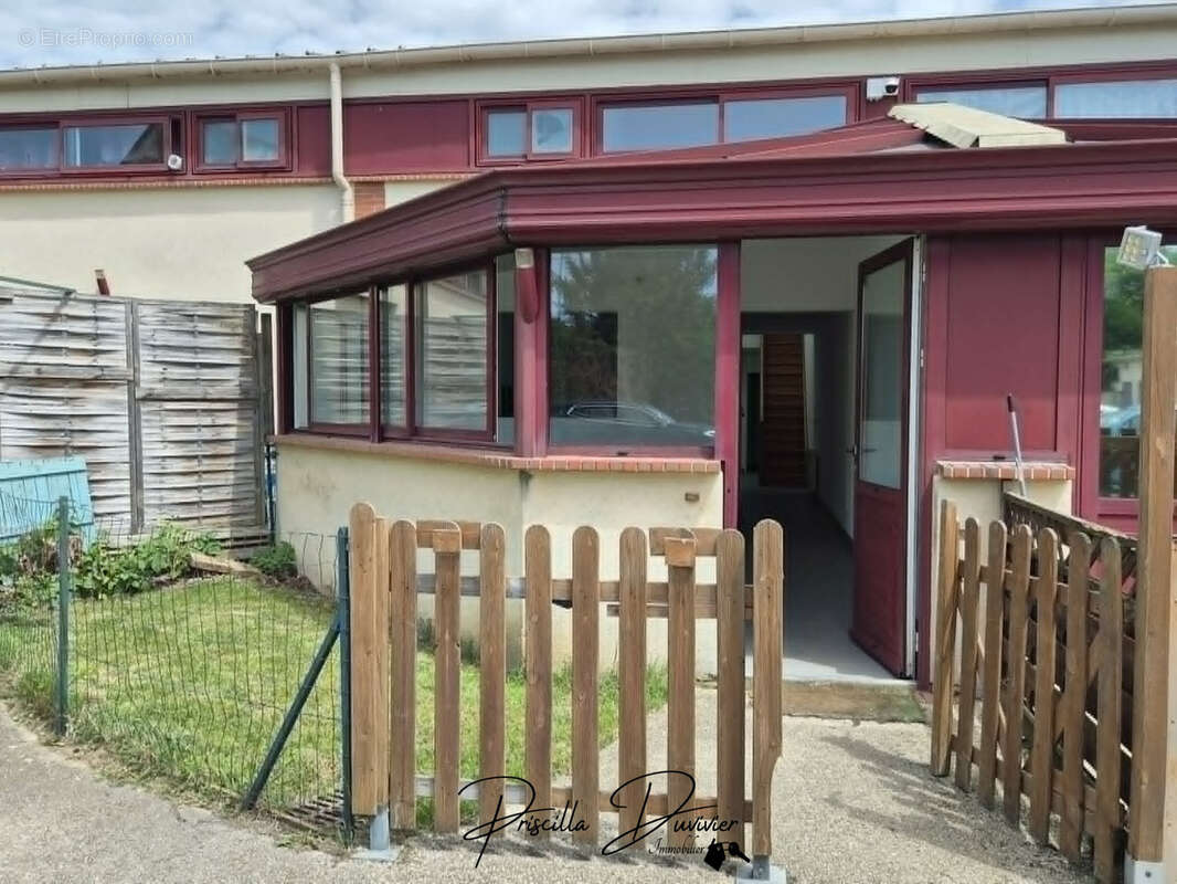 Appartement à NOAILLES