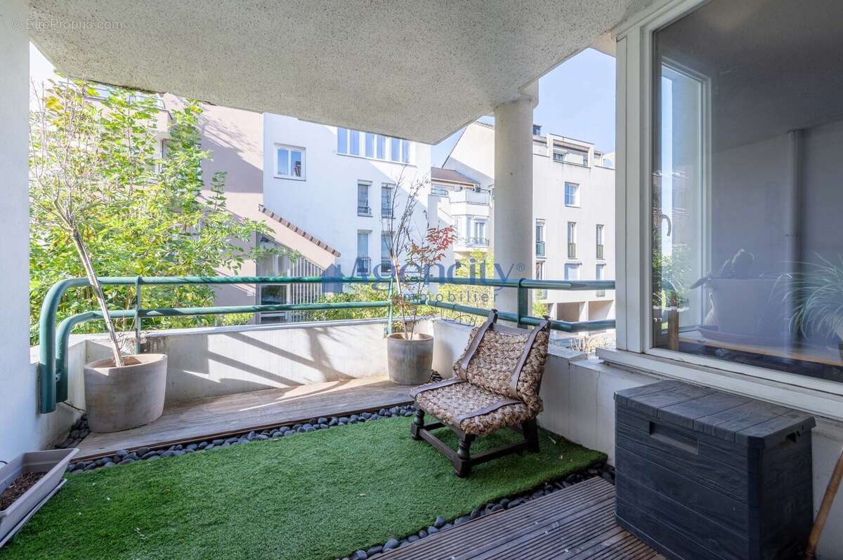 Appartement à LOGNES