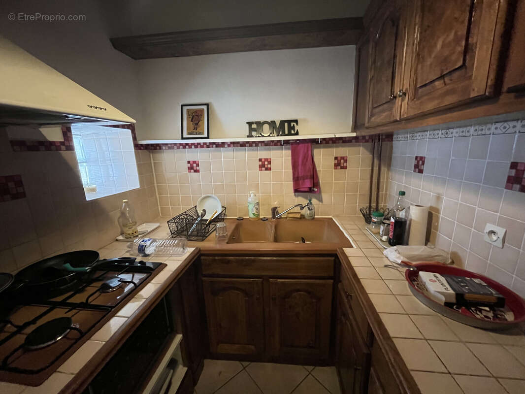 LA REOLE - Maison de ville avec logement indépendant, 2 garages - photo 14