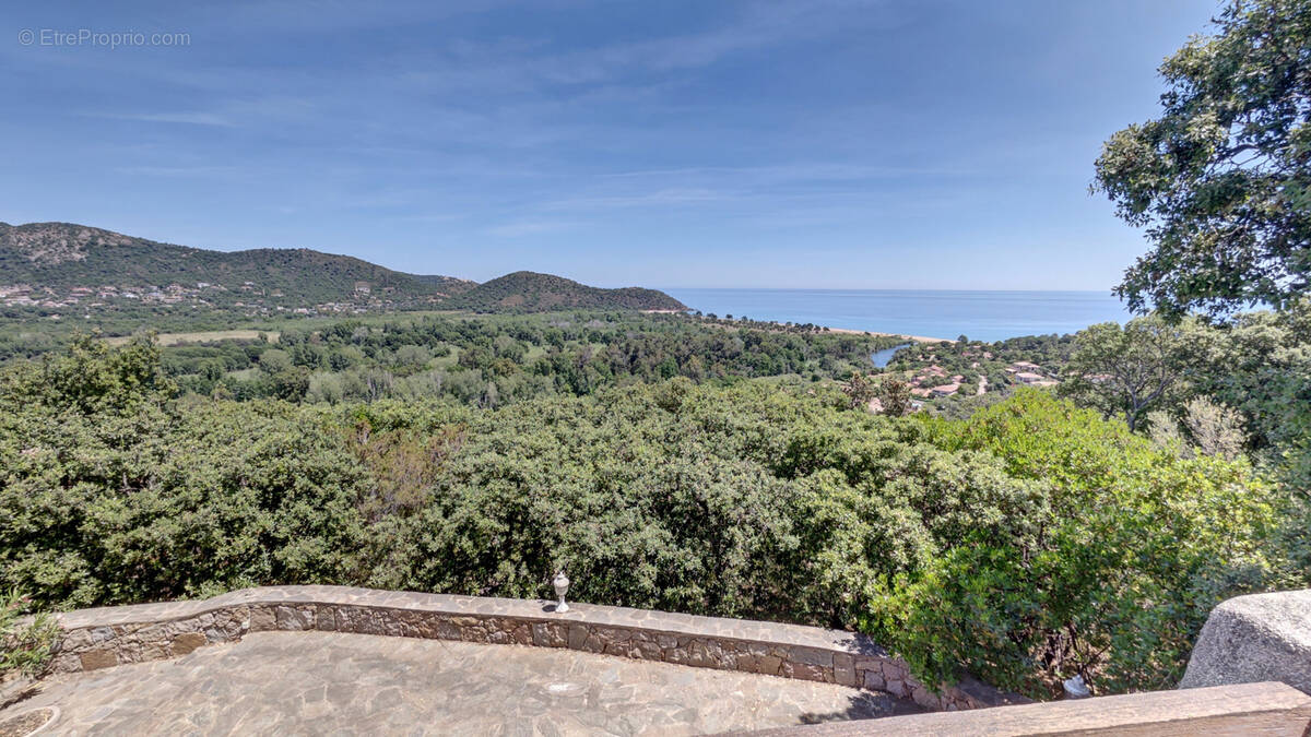 Maison à PORTO-VECCHIO