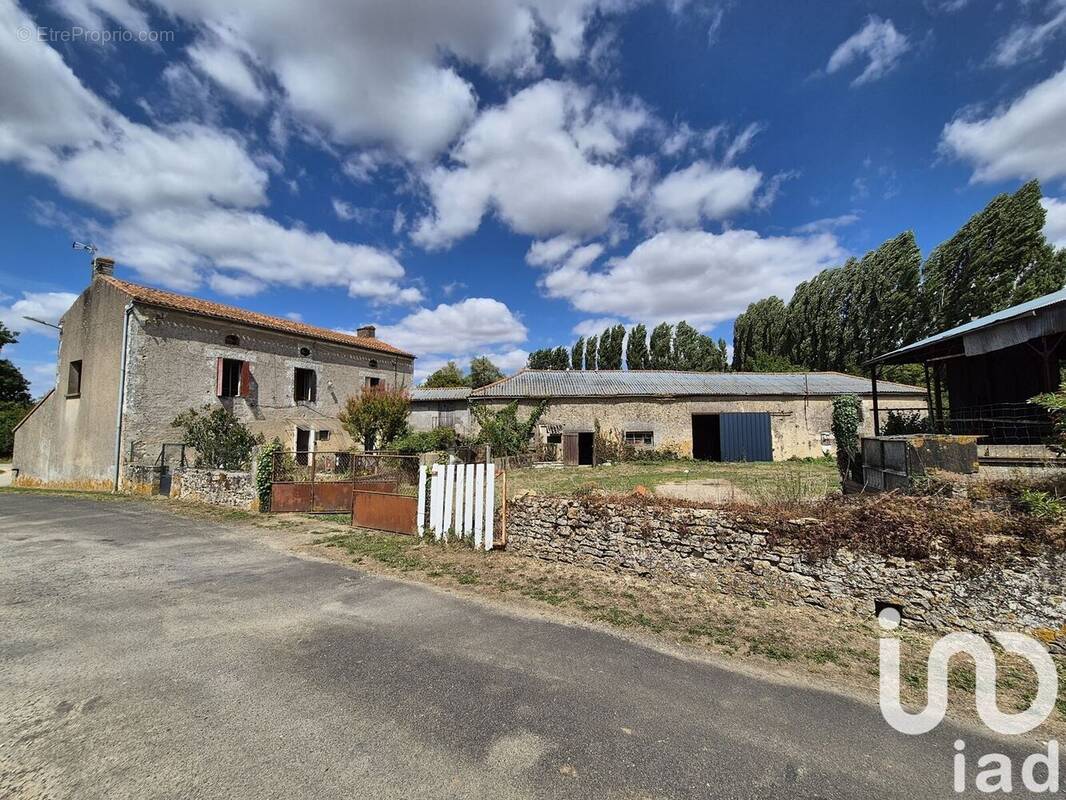 Photo 1 - Maison à OROUX