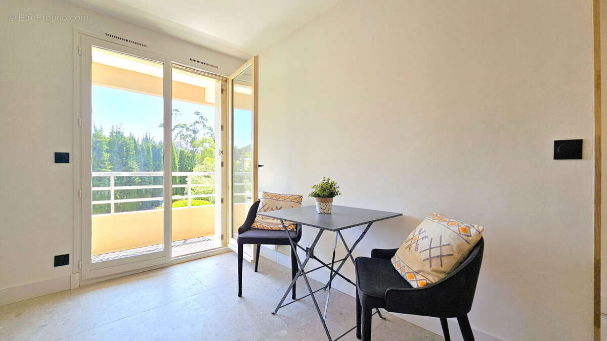 Appartement à SAINT-RAPHAEL