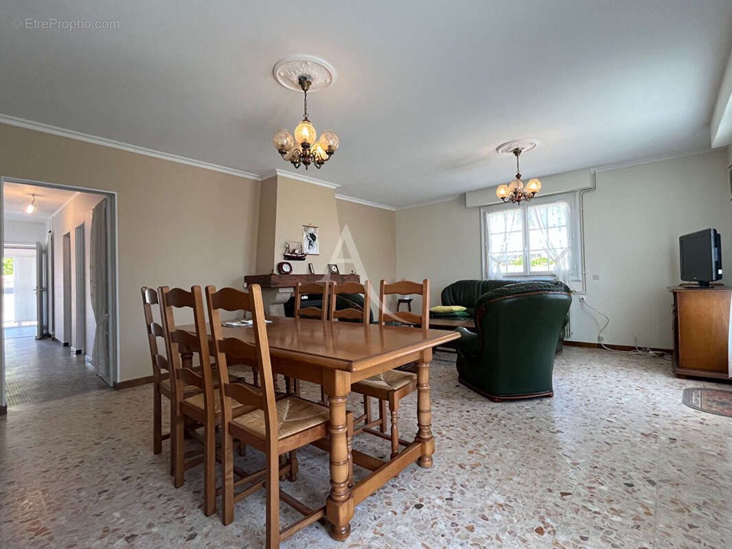 Maison à SAINT-HILAIRE-DE-RIEZ