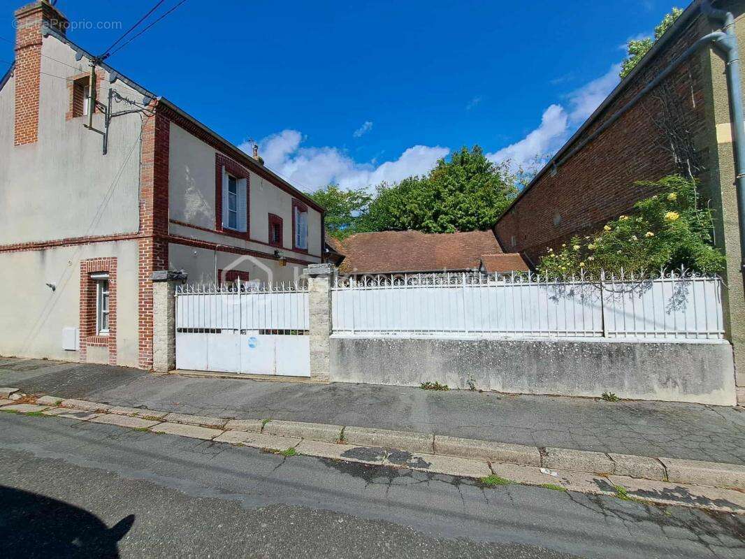 Maison à L&#039;AIGLE