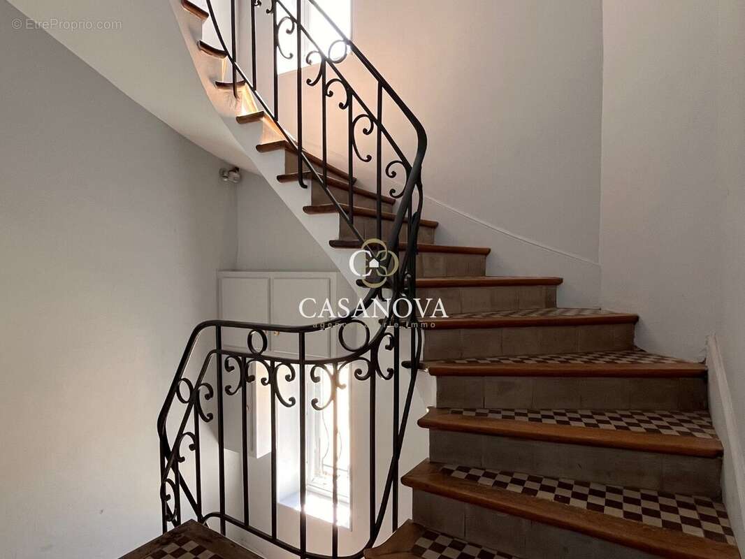 BEZIERS Appartement duplex 330 m² avec terrasses et vue panoramique - photo 9