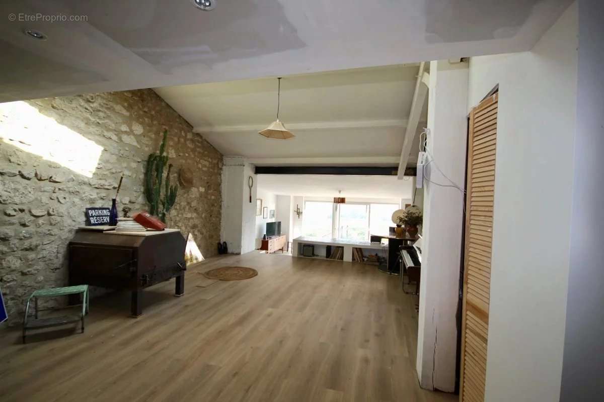 Maison à VILLENEUVE-DE-DURAS