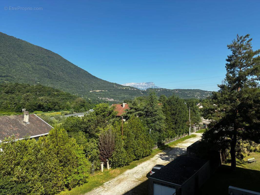 Appartement à VIZILLE