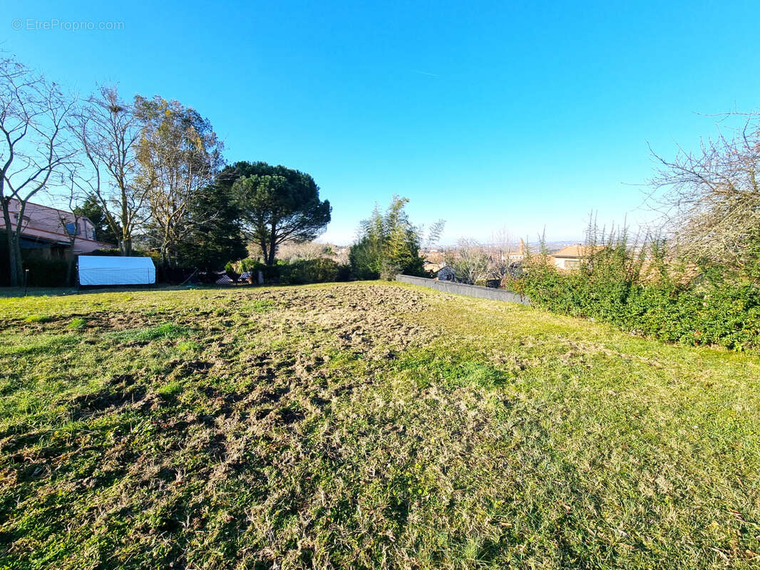 Terrain à CASTANET-TOLOSAN