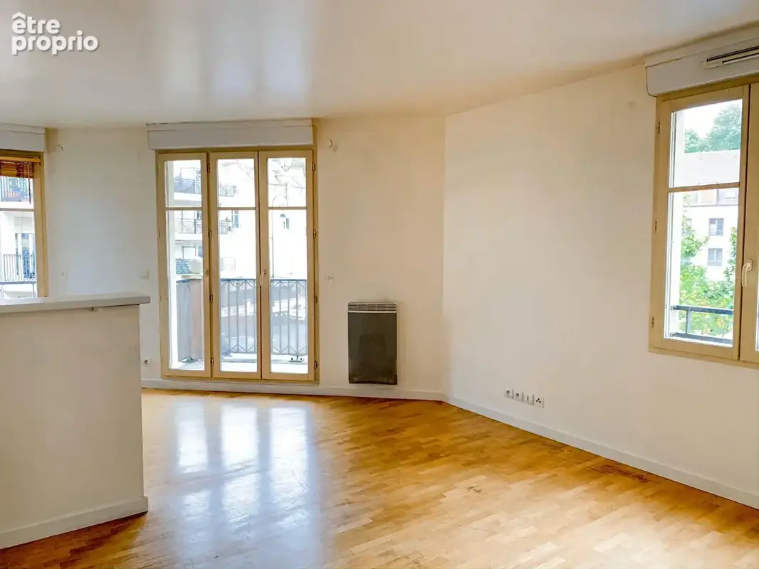 BUC Cerf volant Appartement F3 avec balcon, cave, parking et box - photo 4