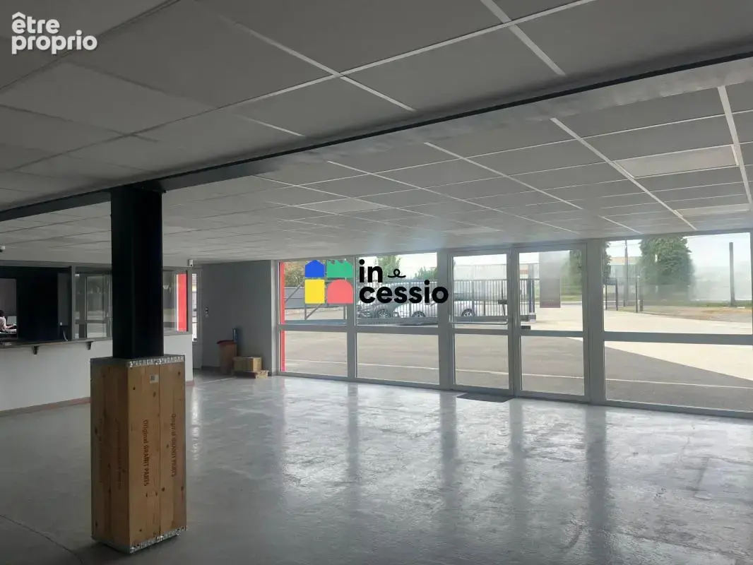 RARE – Ensemble immobilier d'activité de 787,5 m² sur prè - photo 8