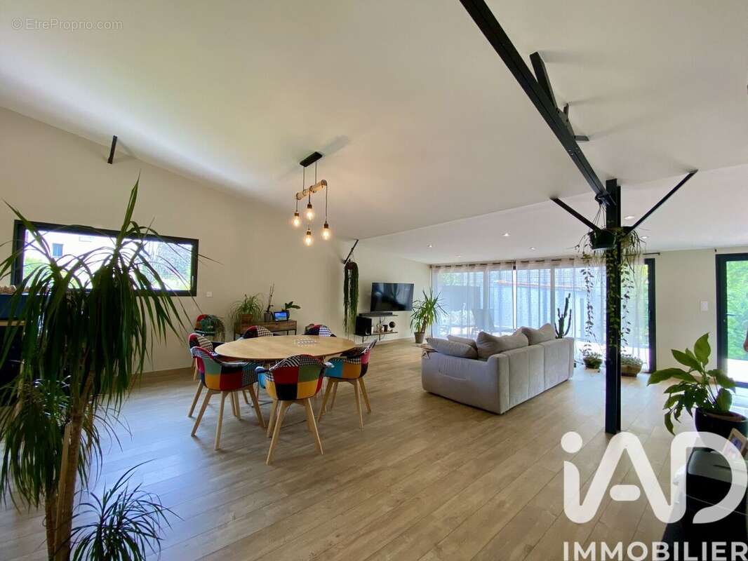 Photo 9 - Maison à MALEMORT-DU-COMTAT