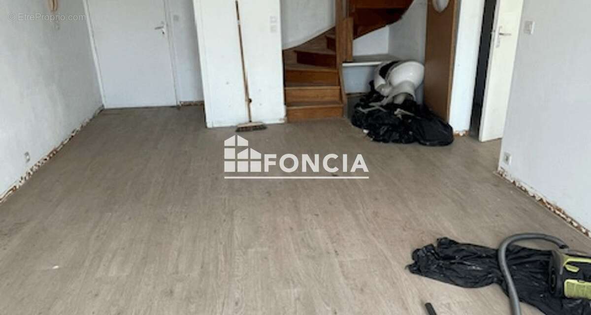 Appartement à ANGERVILLE