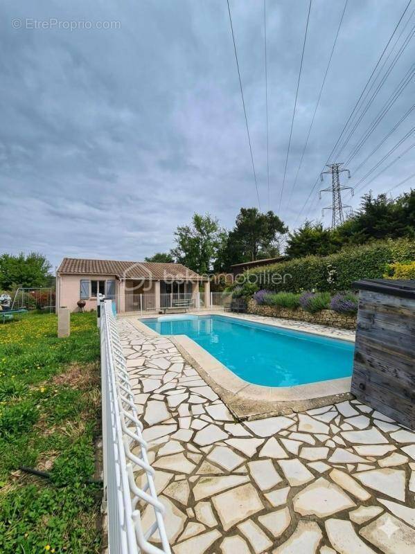 Villa individuelle plain pied - 3 chambres dont suite parentale - bureau - garage - piscine - photo 1