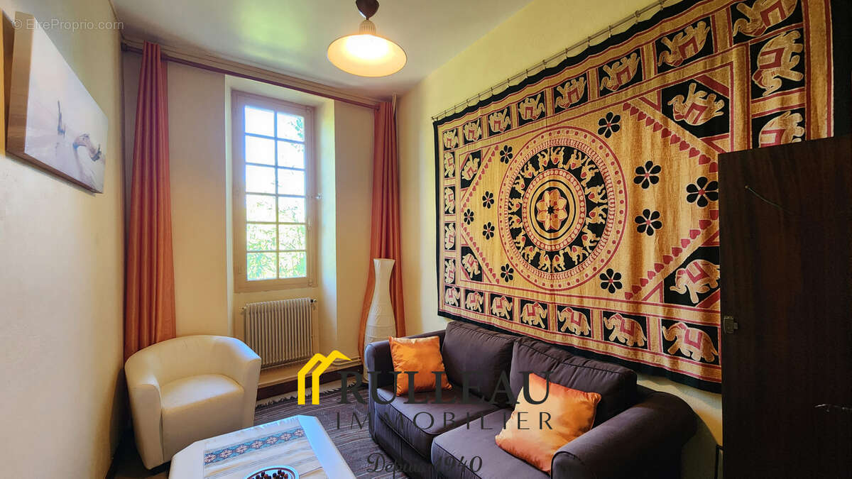 Maison à LA LANDE-DE-FRONSAC