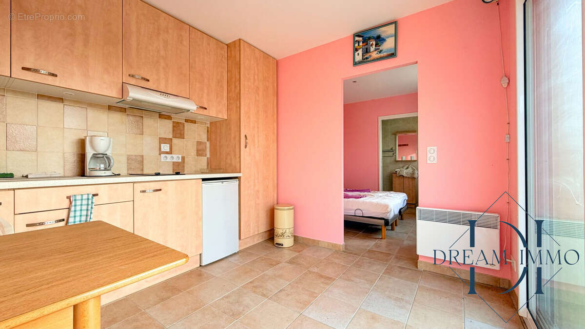 Maison à SAINT-ETIENNE-D'ORTHE