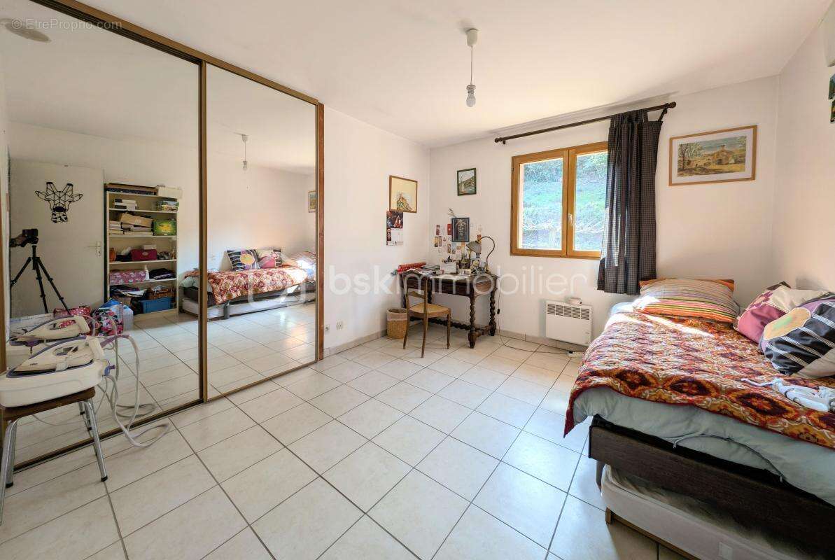 Villa de 257 m² a liausson 34800 - photo 8