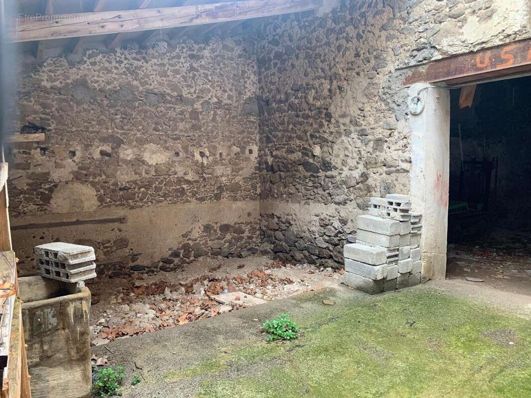 Photo 2 - Parking à ANSIGNAN