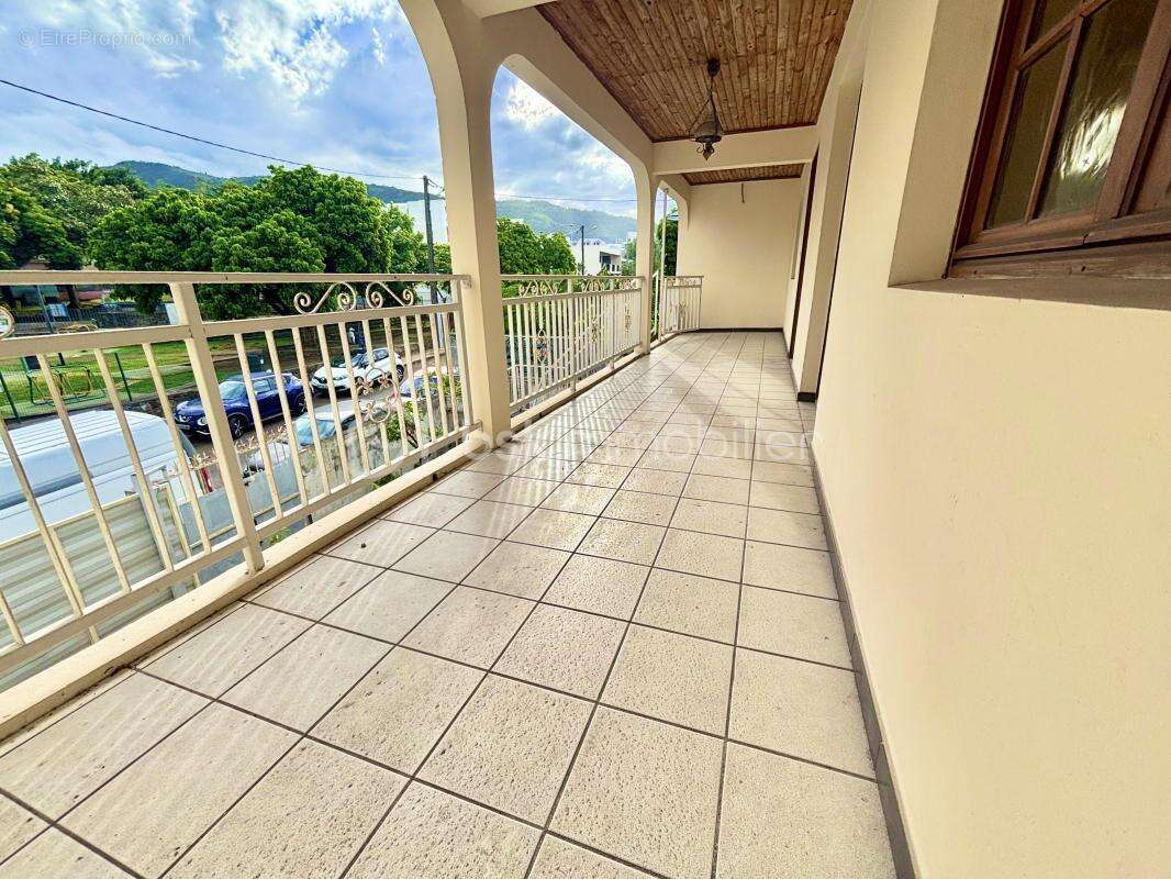 Maison à SAINT-DENIS