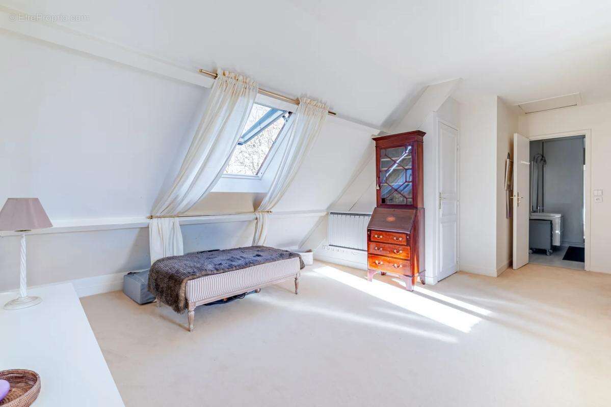 Appartement à JOUY-EN-JOSAS