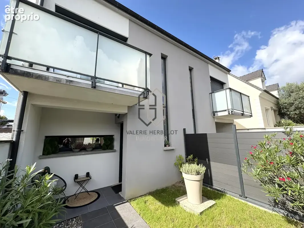Photo Maison à Ormesson-Sur-Marne au prix de 326 000€
