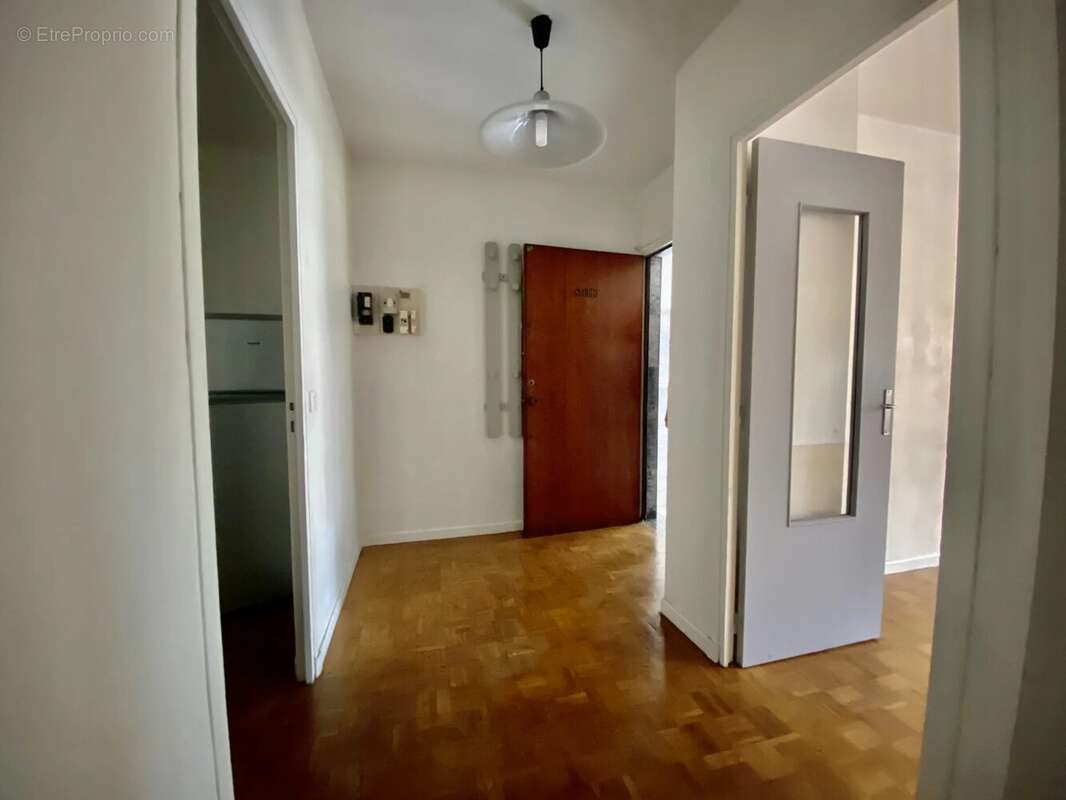 Appartement à MARSEILLE-9E
