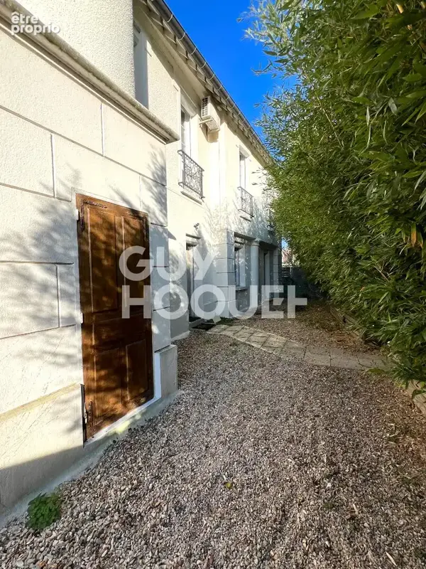 Propriété d'exception à Mennecy. Élégance, volumes et cadre naturel privilégié - photo 12