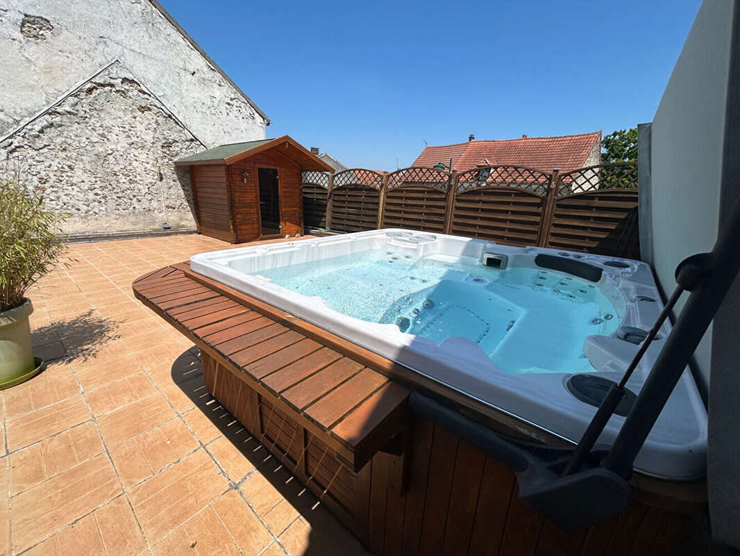 Maison à NANTEUIL-LES-MEAUX