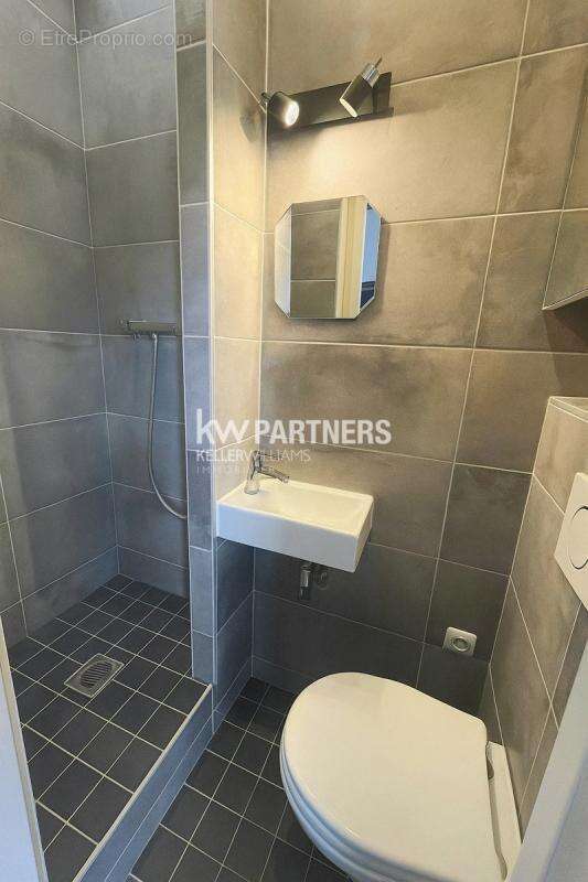 Appartement à LEVALLOIS-PERRET