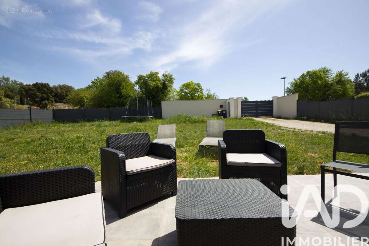 Photo 4 - Maison à LA ROQUE-SUR-PERNES