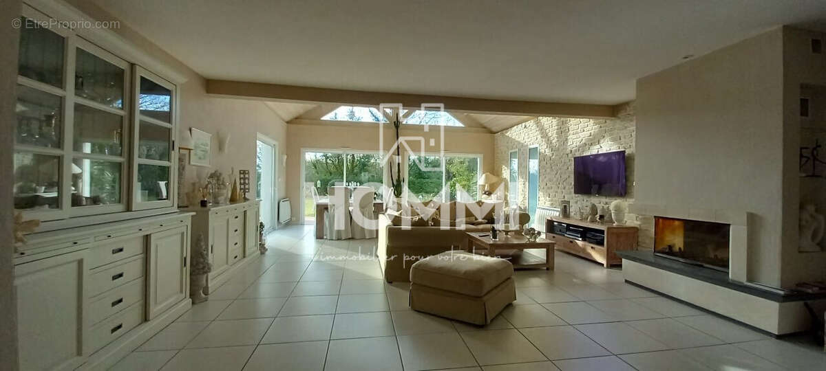 Maison à SAINT-MARS-DU-DESERT