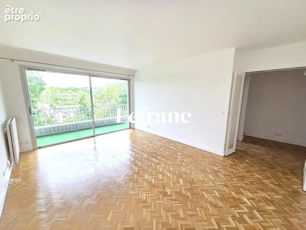 Appartement à GARCHES