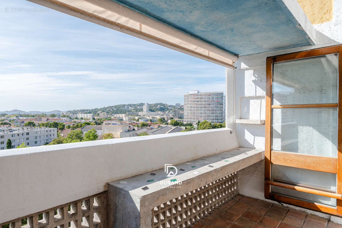 Appartement à MARSEILLE-8E