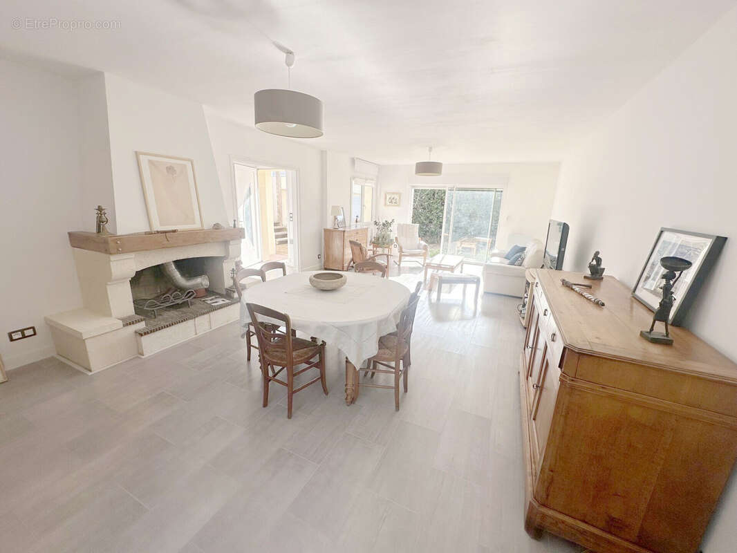 Maison à CANDILLARGUES