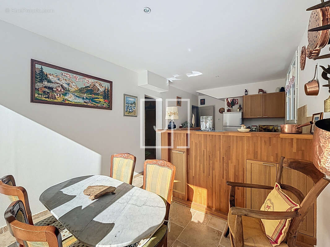 Appartement à LA CONDAMINE-CHATELARD