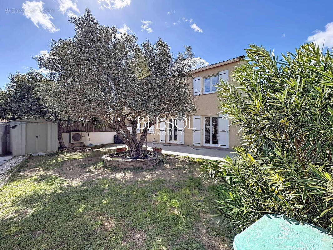 Jardin  - Maison à SAINT-CYPRIEN
