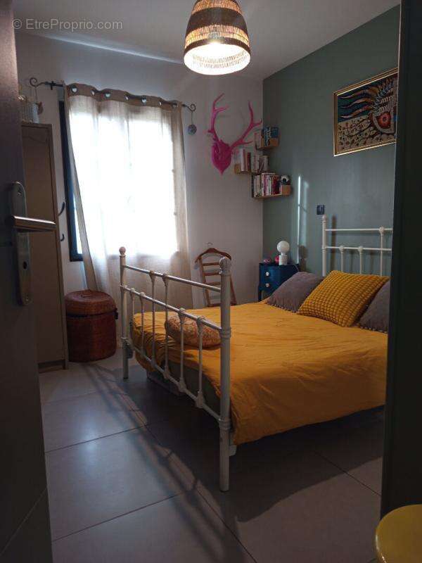 Maison à MONTSEGUR-SUR-LAUZON