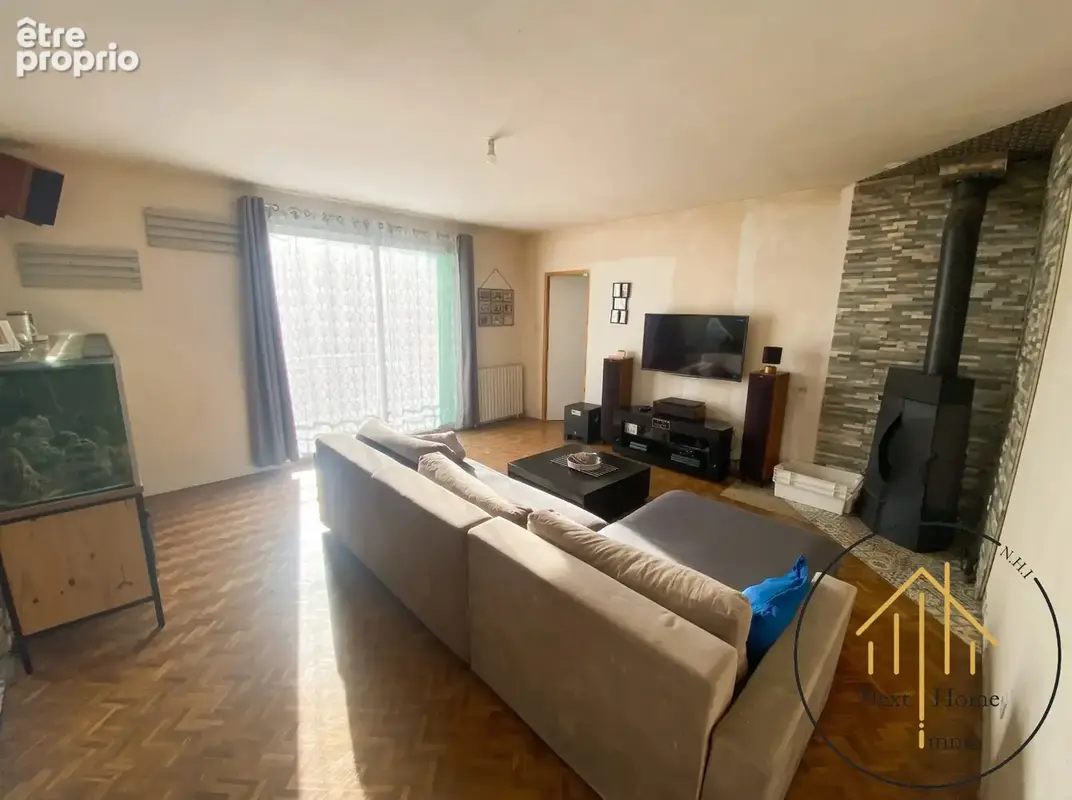Maison 6 pièces 121 m² à vendre à Chalais (16210) - photo 3