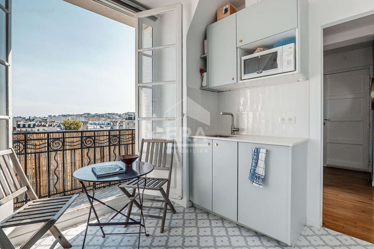 Appartement à PARIS-17E
