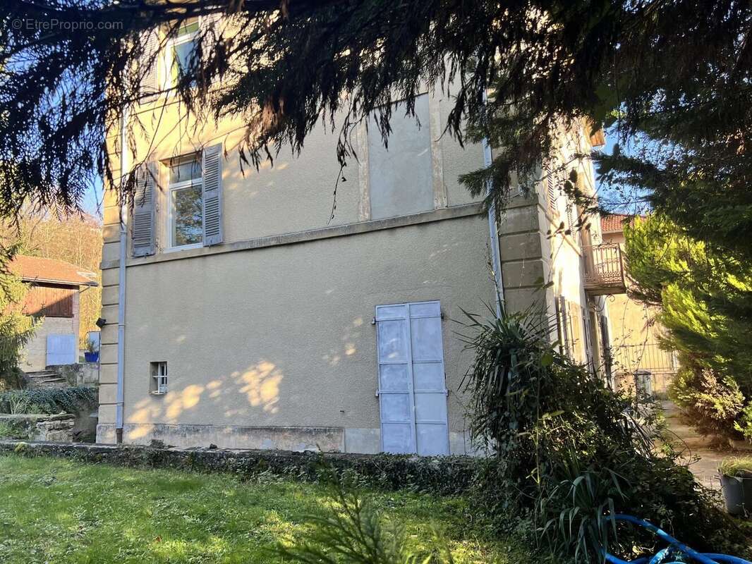Maison à SAINT-LATTIER