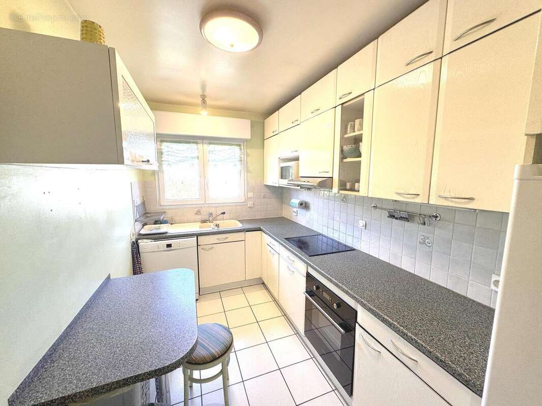 Maison 190 m² à Villepreux  - photo 5