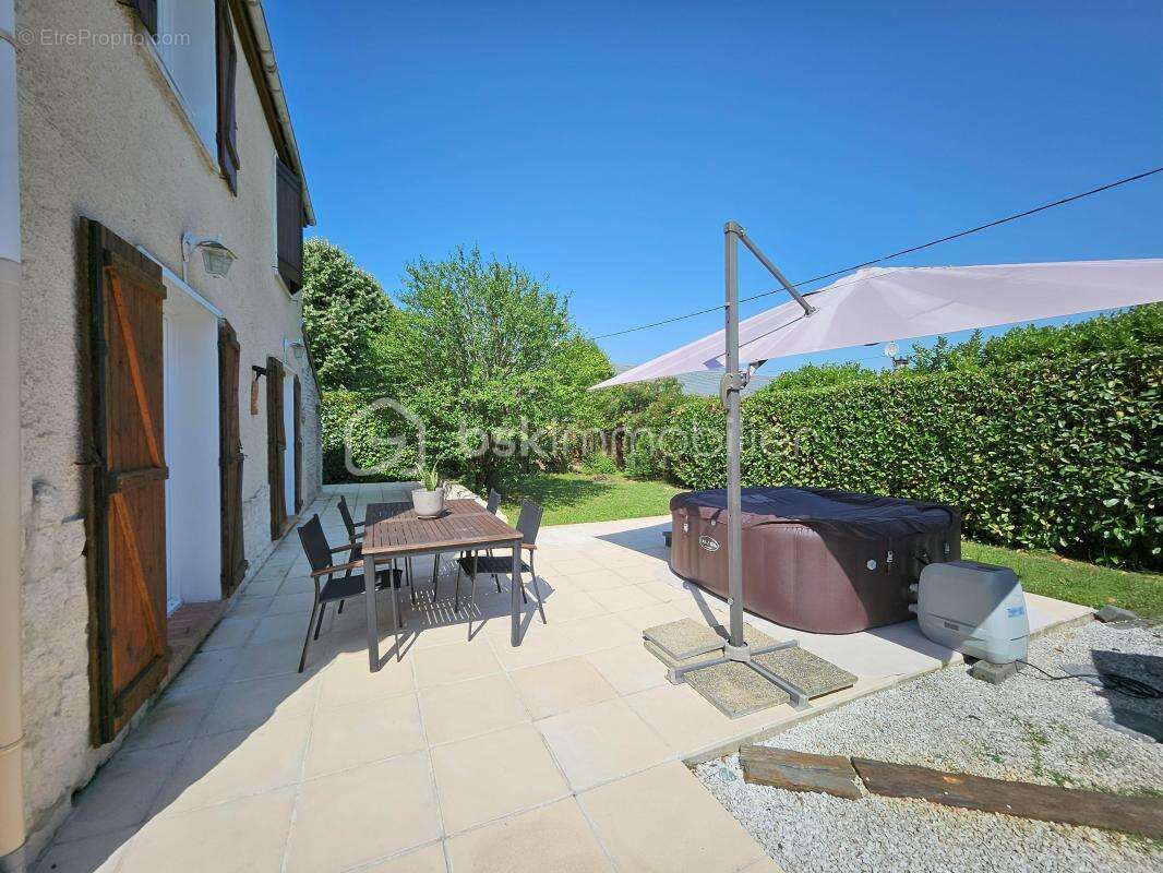 Maison à LE PASSAGE