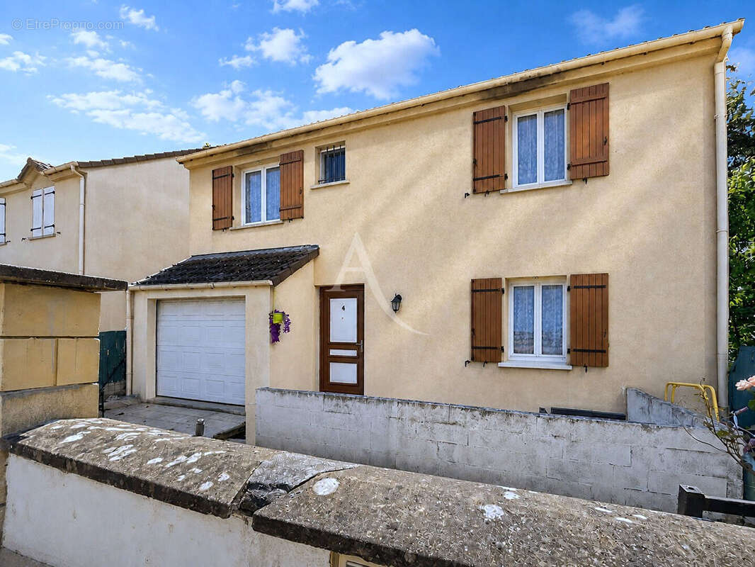 Maison Les Mureaux 127m² - 4 chambres - photo 16