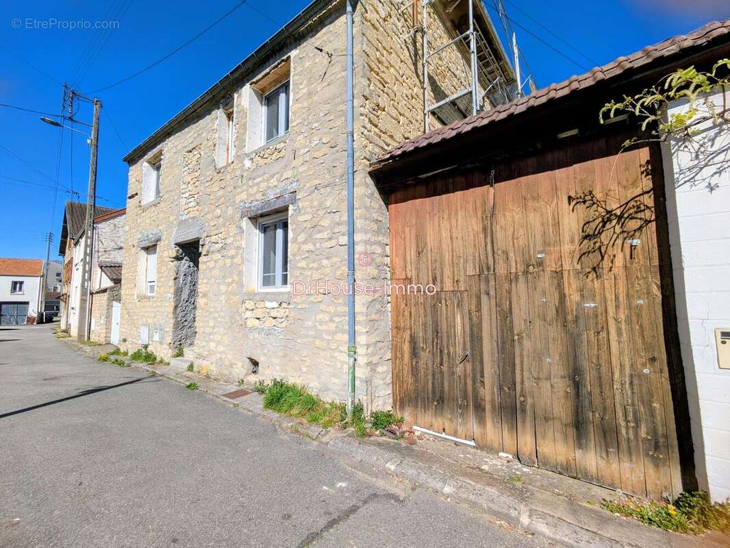 Maison à CHAPET