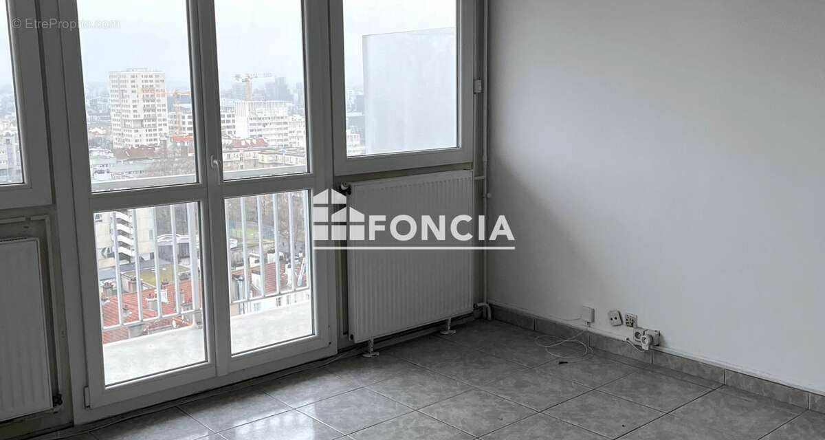 Appartement à IVRY-SUR-SEINE