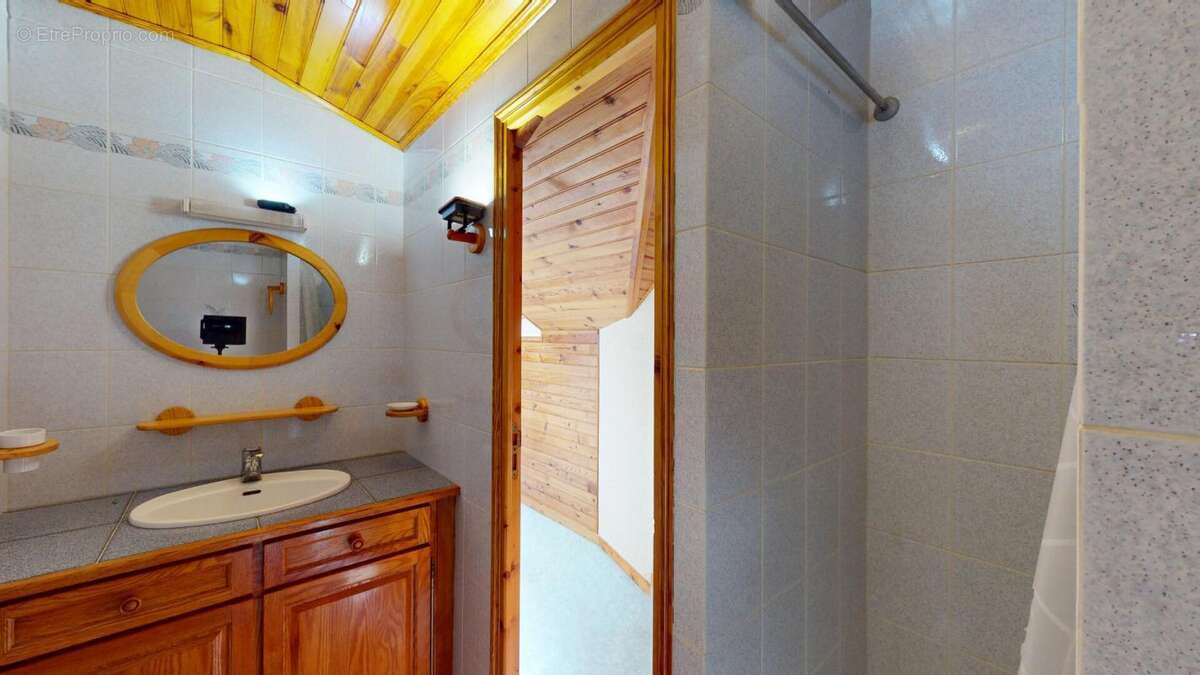 Maison à JOUY-LE-CHATEL