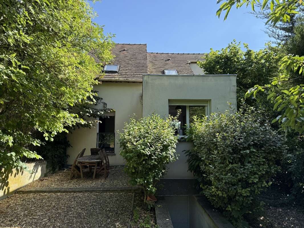 Maison à CHAMPIGNY-SUR-MARNE